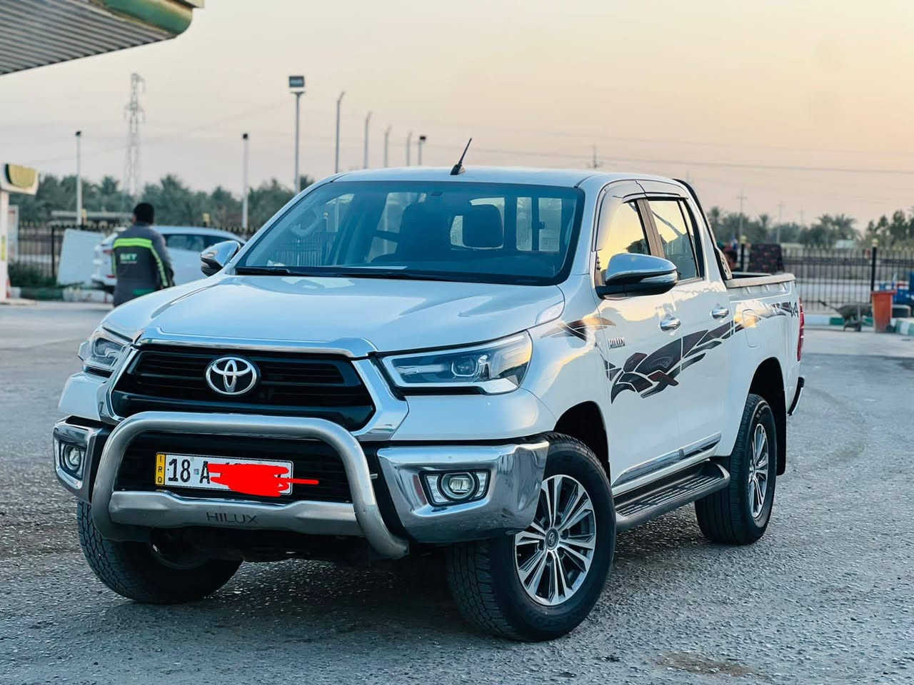 السلام عليكم
هايلوكس 2022 فورويل عاليه سعودي بصمه فول مواصفات 1/1 تبريد كشنات مانع انزلاق  
بانزين
رقم بابل سنويه مجدده مشروع وطني رقم انكليزي

سياره مكفوله جديده كلش عدى شبر بارد 

السعر285$ بيها مجال بسيط

***********
