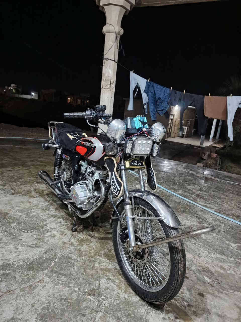 السلام عليكم 
دراجه تايكر موديل 2023 للبيع محرك مامفتوح شرط انطيك كهربائيات كامله بريكات وره كدام شغاله بريك امامي عنبارر
لايت عالي وناصي كلو شغال نشرات موجود بي مسجل شغل
دراجه غراضه عله (وضع الشركه)(نقص قبق زنجيل فقط) تعال جيك وشوف والله انضف من الصور (السعر_ 490)وبي مجال 
(اي استفسار اخر الرقم _ ***********) الخاص مفتوح 🔓
المكان بيجي الحجاج
