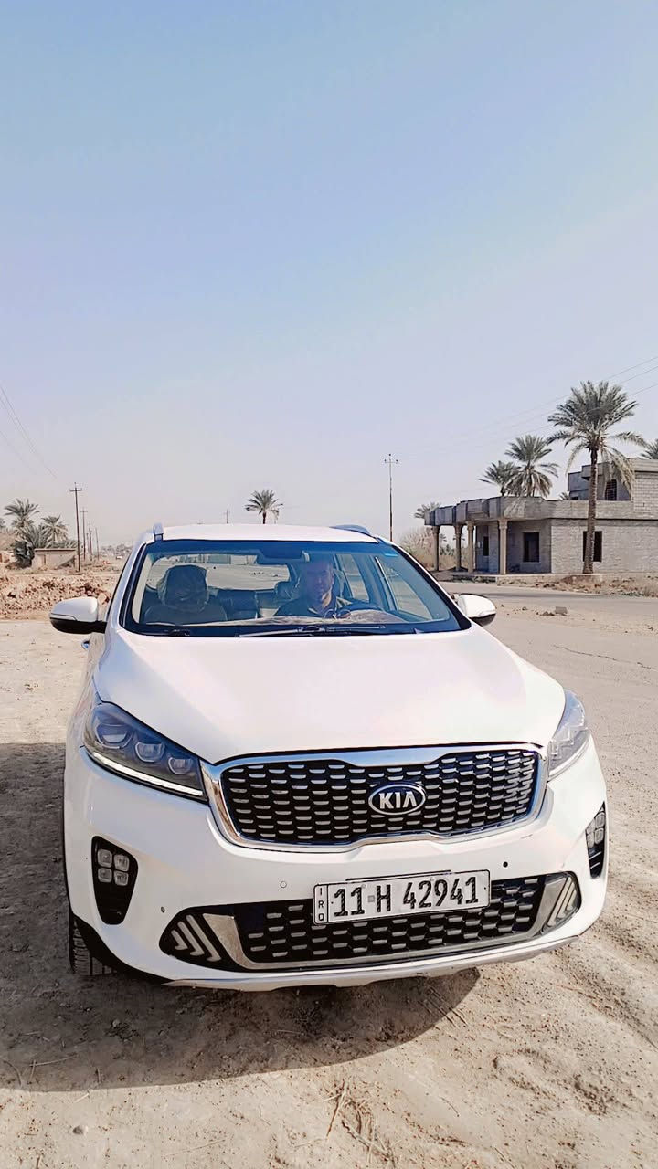 السلام عليكم
سورنتو 2020  خليجي كويتي6 سليندر  ، 7 راكب خليجي مكفوله كفاله عامه،  دبل شباج
فول مواصفات عدى الفتحه
نظام ترحيب 
بصمه ابواب وتشغيل 
لايتات زينون 
 كشنين كهرباء  
كامرا خلفيه 
دبل حساس امامي خلفي
 فول تحكمات ستيرن 
بردات خلفيه 
٣ انظمه قيادهة
سايد بريك بصمه
صندوك كهرباء 
تبريد ٣ قطع 
وبقيه المواصفات معروفه
سيارة جديدة جاهزة من كل شي  سيارة جديدة شركة ماتصرف عليه دينار  رقم الانكليزي الجديد وهزة جديدة ماشية 110الف كيلو السعر٢٤٨ وبيه مجال للطيبين العنوان صلاح الدين الدجيل *********** بيه وتساب ***********  علمن السياره جديده عل الشركه يرهم مراوس حسب القناعه
