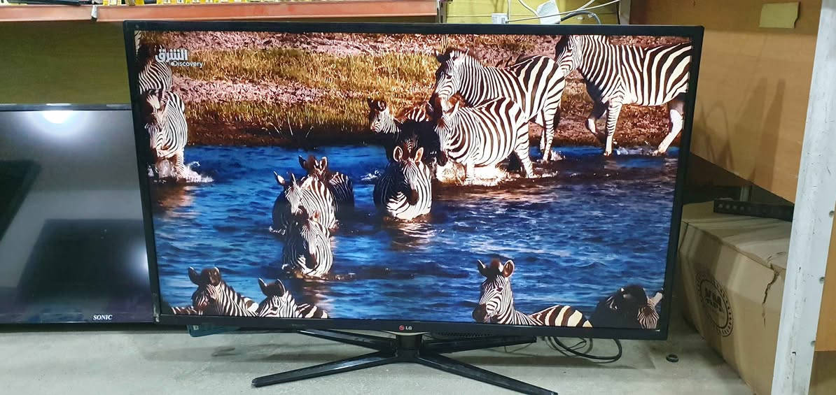 تەلەڤیزۆنی LG قەبارە 47 مۆدێل LN5420
سمارت نیە خاوێنە نرخی 140000 لە هەولێرە
پەیوەندی بکەن بە واتساپ و ڤایبەر 0504201832 أربيل, العراق


**إذا كنت صاحب هذا الإعلان وتريد حذفه لأي سبب، رجاءا أرسل رسالة إلى الدعم الفني**