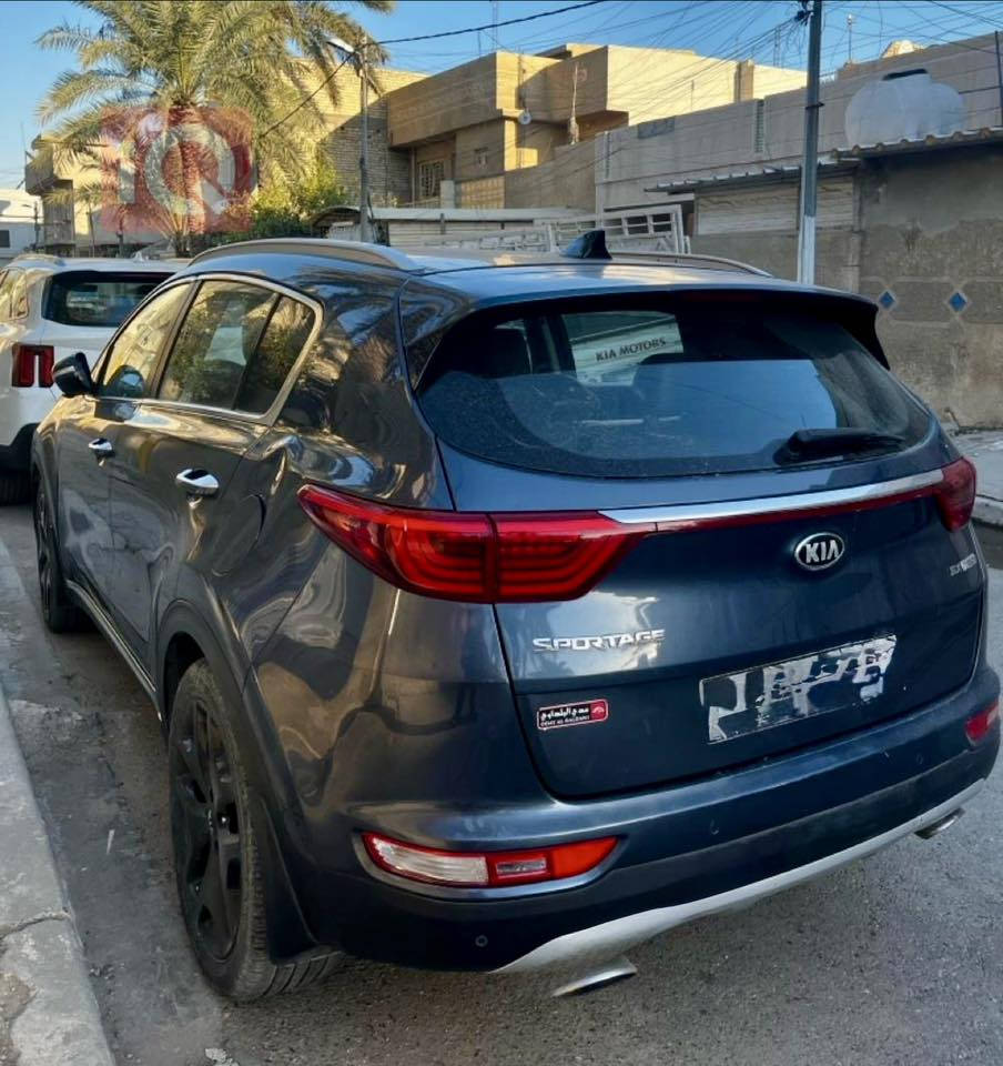 موديل 2017
رقم أربيل بسمي جديد
فول 1/1 
بانورما
بصمه
شاشه كبيره وكامره دواره 
كرسي كهرباء 
كراسي تدفئه وتبريد وسترين تدفئه 
ستيرن دي رياضي 
جنطه كهرباء 
داخل لد بيض 
لايتات زنون بلاد 
السياره برستيج  SX
غرفه جلد اسود مطعم ببيض 
مري شفط 
الحادث جاملغ وبنيد مبدل وجاملغ وباب كلير من امريكا 
مكينه 2،000 تيربو
السعر 138 ماكو هيج مصفات بيهيج سعر 
للستفسار ***********
