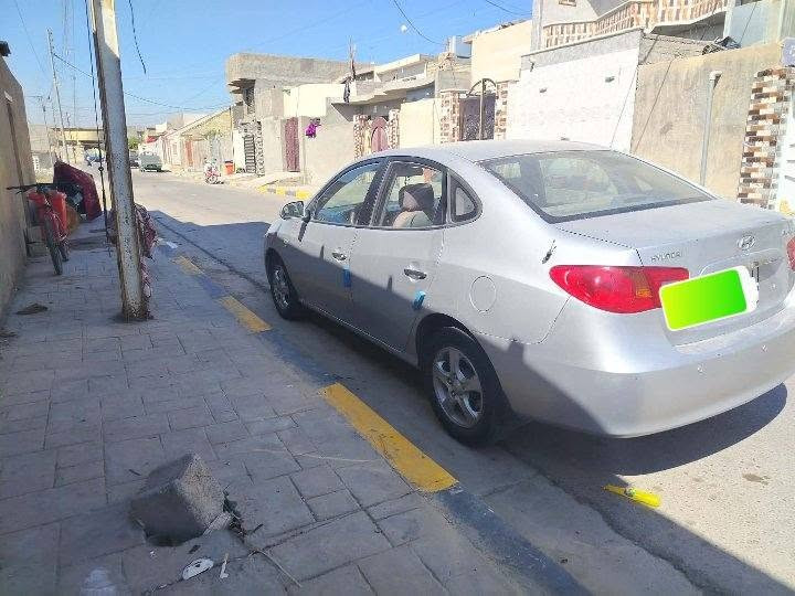 السلام عليكم اللنترا للبيع 2009 خليجي مكينه 1600 دكشن عالي رقم بغداد بيه مبدل جامرلوغ أيسر  +جامرلوغ ايمن مصبوغ (مرشوش) كلير + بنيد مرشوش كلير السعر (88) للاستفسار الاتصال على الرقم ***********
