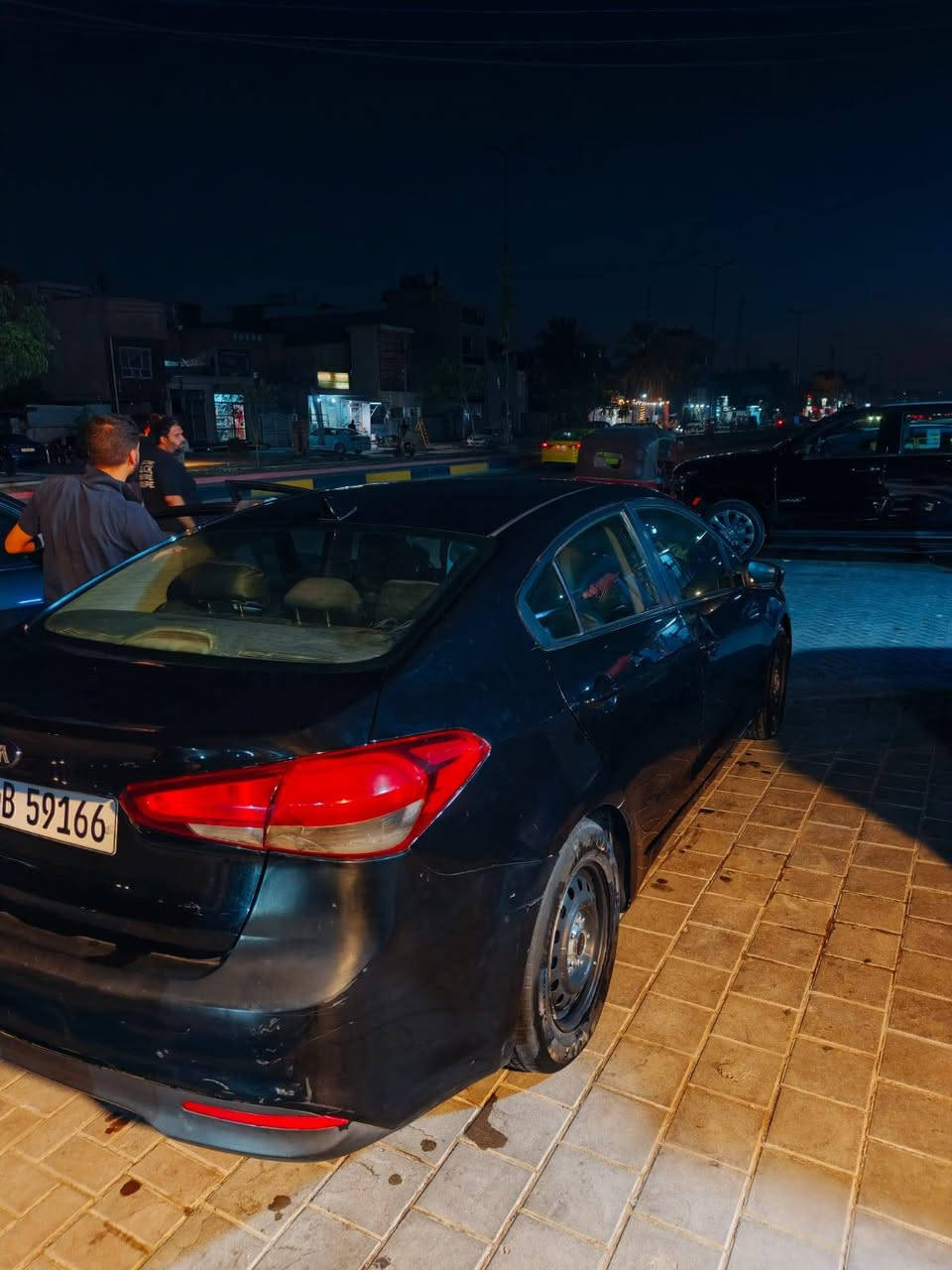 السلام عليكم فورتي با أسمي حادثها خلفي الدعاميه ماشيه 146 مكاني بغداد السعر 100 وبيها مجال بسيط ***********
