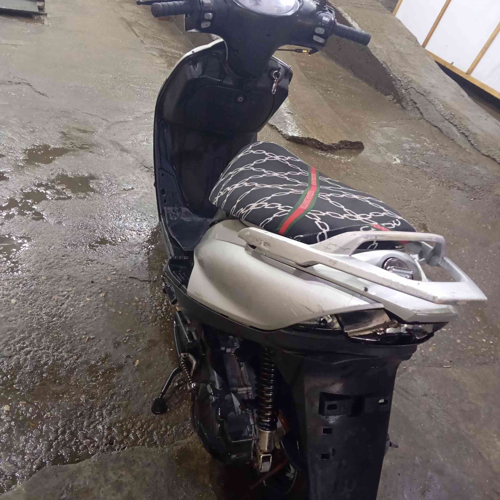 للبيع ب400 دراجة شغالة كاملة كلشي مابيها كاملةة  يعجبك سعر هلابيك ميعجبك لاتعلق تعليق سلبي


**إذا كنت صاحب هذا الإعلان وتريد حذفه لأي سبب، رجاءا أرسل رسالة إلى الدعم الفني**