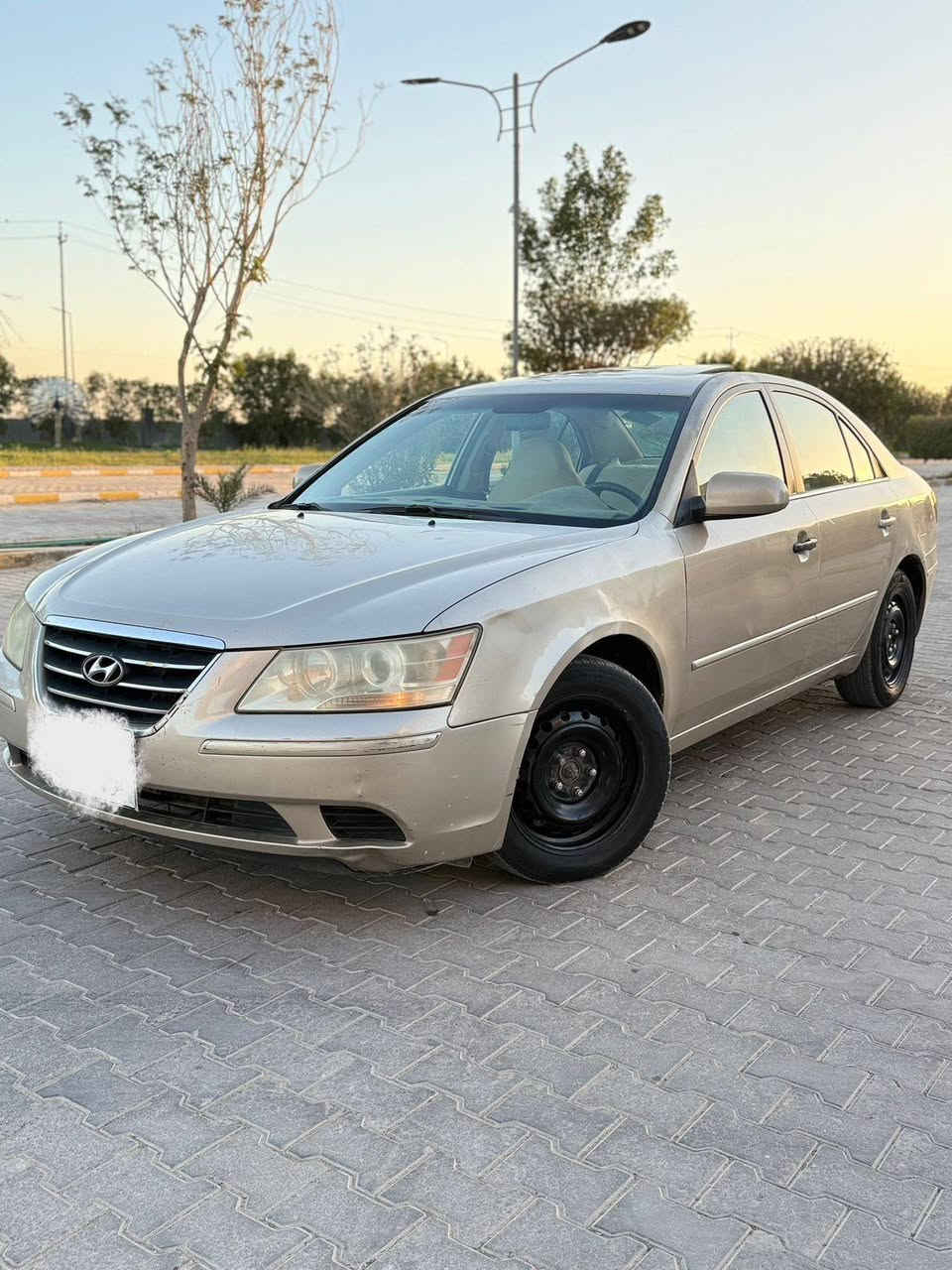 للبيع سوناتا موديل  2010  /ادوات
عليه رقم+سنويه اربيل/كص جنطه بانزين 
السياره فــوول فتحة 1/1  وصوره كدامك
جديده بمعنى الكلام 
كير،مكينه 4 سلندر ،حداديه،تبريد،كله شرط جديد
للاستفسار ☎️ المكان نجف  ***********. السعر  45
