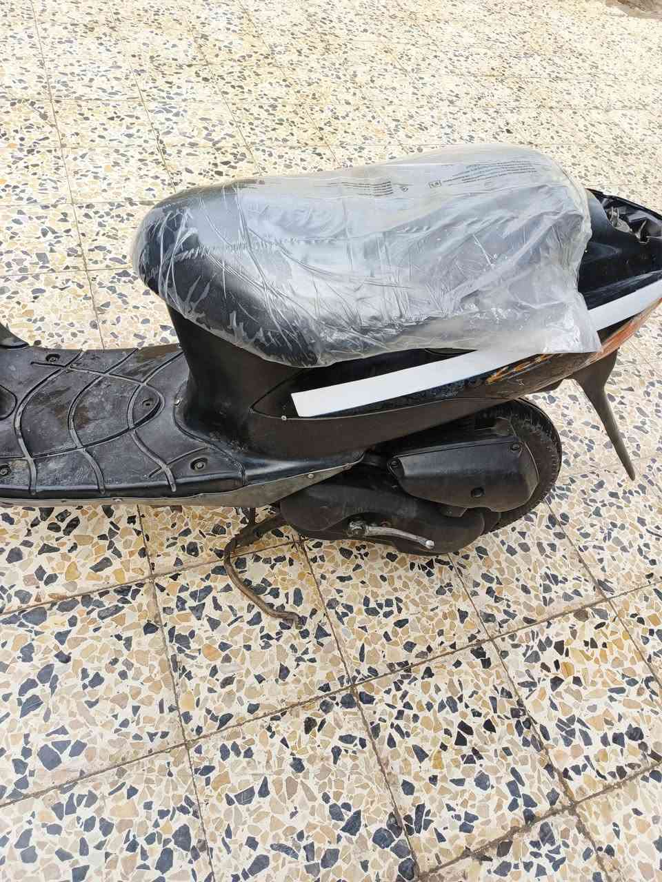 السلام عليكم
دراجة للبيع ذبانه ساسوكي مسطره اصولي
نظيفة كلش كلشي شغال بيها السعر 275
المجر الكبير ***********
