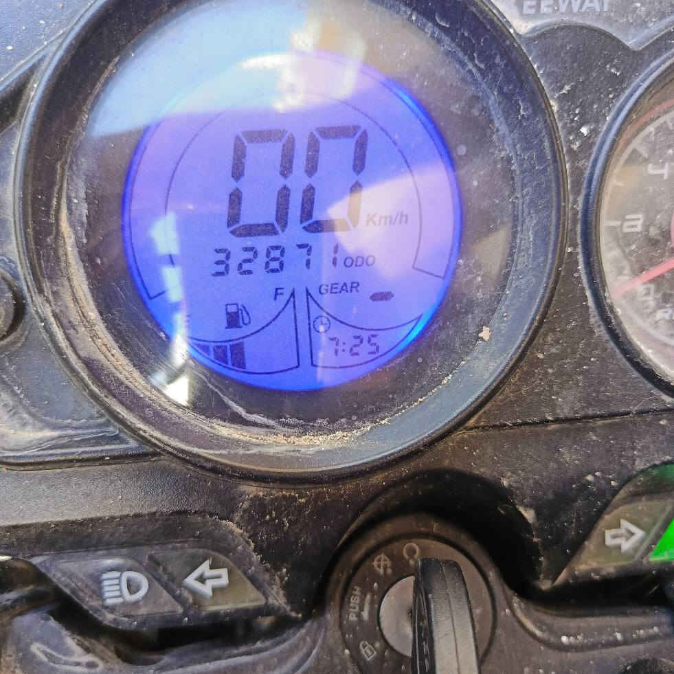 موديل 2024 خير من الله  دراجه مكانه فلوجه رقم اربيل   سعر 2 و 800 لمو شراي لا يراسلني  وبيه مجال بغداد, العراق


**إذا كنت صاحب هذا الإعلان وتريد حذفه لأي سبب، رجاءا أرسل رسالة إلى الدعم الفني**