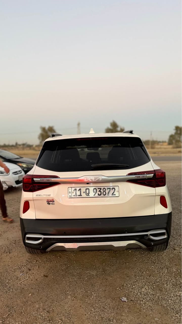 السلام عليكم 
بيع او مرواس
كيا سلتوز 2023 امريكي
مكينة 2000 دوش 
رقم بغداد دولي 
بدون صبغ حادث خفيف  بارد بالبنيد فقط 
مواصفات كاملة بدون فتحه 
بصمه شاشه كبيره وحساسات واشاير بالمري ولدات وكل المواصفات بيها 
ماشية 45 الف 
السونار وصور الحادث بالمنشور 
السعر 160 وبيها مجال 
العنوان بعقوبة 
للاستفسار *********** بعقوبة, ديالى
