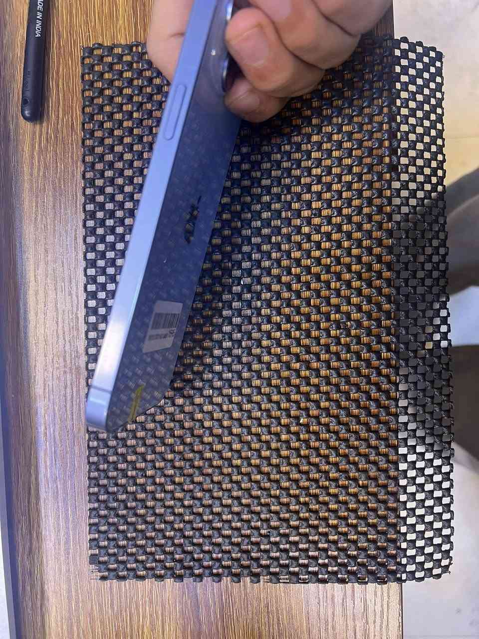 ايفون 14   بلص الحجم الجبير ذاكره 256
دبل شريحه  ما مفتوح  حجم البطاريه 91 على وضع الشركه 
السعر 600 الف 
العلوان البصره الجنينه شارع البهو  
للتصال ***********
