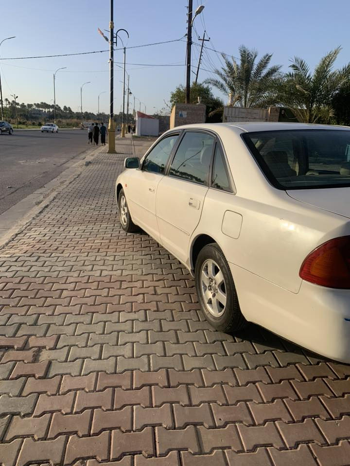 السلام عليكم
افلون 2001 خليجي فول واحد على واحد 

ابيض صدفي محرك كير شرط الكفالفه 

صدر امامي خلفي زينات رقم صلاح الدين دولي 

سنوية ل2027 ثاني يوم تحويل صبغ حزام بشرط بدون ضرر ولا تعديل مكفولة حتى من البارد  

الاستفسار الاتصال *********** صلاح الدين الضلوعية
