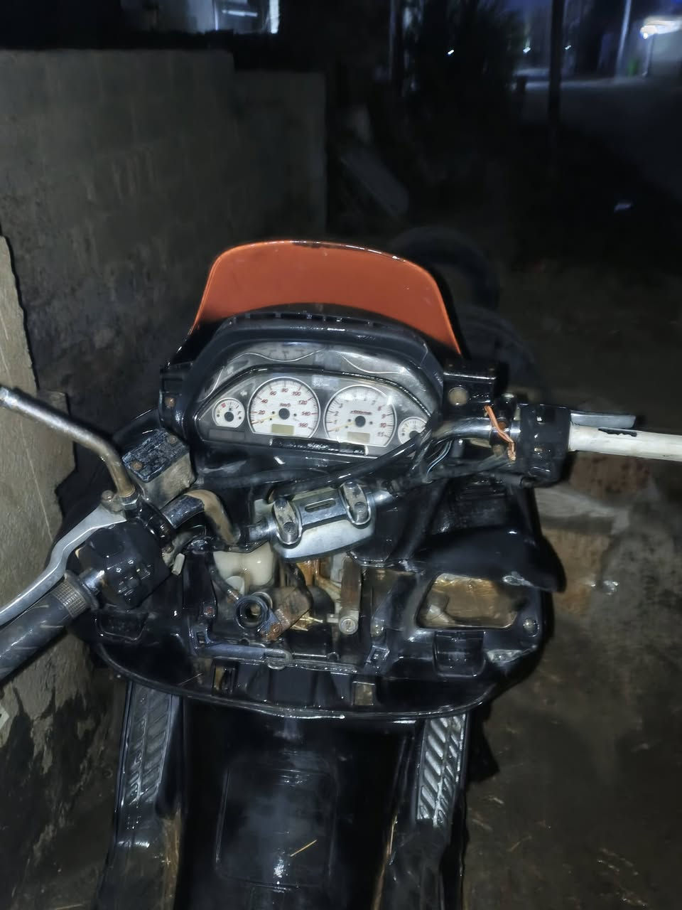 سلام عليكم دراجه متروكه ابيع كوم حديد *********** بي واتساب
