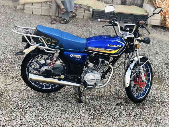 سلام عليكم دراجه للبيع نوع سيفان محراك 200 2025 الدراجه نضافه فوللل ***********
