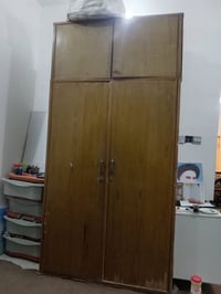 كنتور خشب عراقي • ضرر بسيط • باب الملحق مخلوع