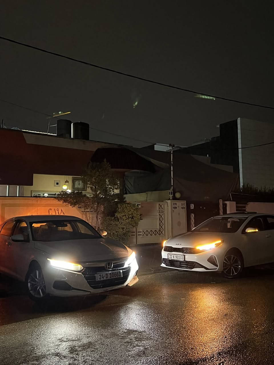 هوندا اكورد للبيع 🚨
السياره نضيفه ماشيه 68 موديل 2022
تلث قطع جاملغ خلفي و امامي و باب

سياره تربو 
4 سلندر
مقاعد جلد

فول مواصفات و سياره نضيفه حيل و نشطه ما شاء الله 

سعرها 138 قابل للتفاوض ( للتواصل ، *********** )
