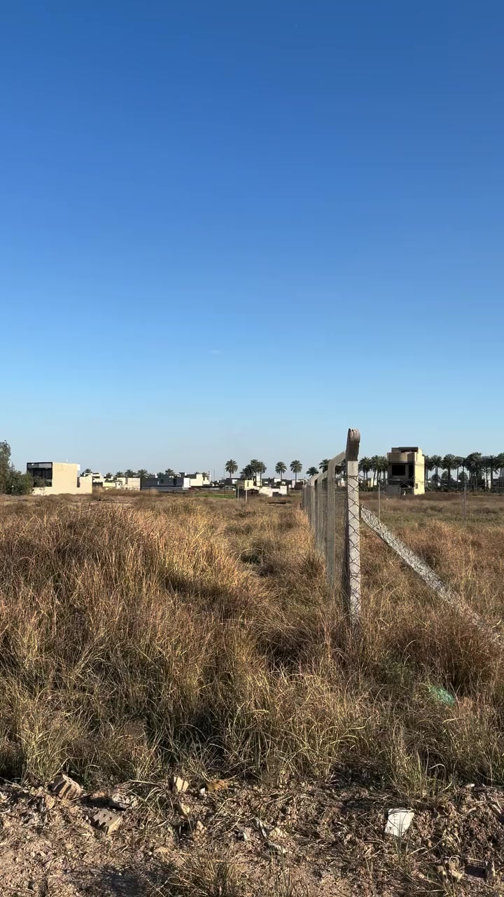 السلام عليكم 
ارض زراعي مدخل شارع الكبيسي دونم 126 
260 متر 
الواجهة 11.30 سم
النزال 23 
الارض على شارع 15 متر ومجاور قطعة ركن 
60 مليون وبيها مجال 
للاستفسار ***********
