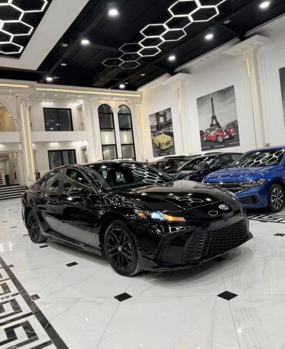 تويوتا كامري وارد امريكي شكل جديد موديل 2025 محرك 2.5 بانزين وهايبريد مواصفات SE بلاك فول معده فتحه شاشه جبيره كاميره خلفي بصمه كشنات جلد كشنات كهربائي كشنات تتفيه🔥بريك بصمه موبايل📱وايليس تبريد خلفي اشاير مريات رادار جانبيات رادار امامي حساس خلفي لايت زينون ويل كروم تحكم استيرن تحديد سرعه دفع رباعي شفتات استيرن بعد هوايه مواصفات بيها سياره مكفوله من اي نواقص كله بشرط ضرر جملغ وبونيد وشبرين تكمه بدون اي ضرر داخلي بدون تعديل بدون شخوط بدون بقسات بدون ارباك كله سليم بشرط سياره ماشي ٣٣ الف مكان سياره إربيل شريكه ابو ظبي كارس سعر. 207$😳🔥 سياره بدون رقم تترقم شمالي فقط 

*********** وتساب
*********** و
