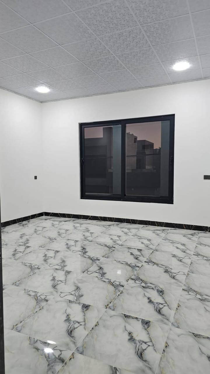 � #عروض #مكتب #الحارث #الحديث 🏡
📍 الموقع: الموصل-التعليم-العالي]
⚡دار-للبيع-طابقين-مطلوب-الجمعية-طلب-ينزل
📐 المساحة:[100-متر- واجهة-5]
🛏️ عدد الغرف: [3- غرف نوم ]
🛁 عدد الحمامات: [2-حمام ]
🍽️ مطبخ + كراج + سطح 
✨ دار-يقع-على-شارع-بعرض-20-متر
✨نضام-كامرات-نضام-دكت-جبس-بوردن
✅ بناء-حديث2026
✅ صنف اللعقار-وصل-جمعية-تربيه

💸 السعر: [ يُذكر عند التواصل / او الاتصال ]
I 
📞 للاستفسار والمعاينة اتصلوا بنا على الأرقام التالية:
***********
***********
📍 موقع المكتب سايدن التعليم العالي 
📍 الموصل – وقرب معمل أصب وتربيه رابعه
✨يرجه -متابعه -الصفحه-الصلكم-كل- مهواجديد
📌 نستقبل كافة العروضات داخل أحياء الموصل 

#عقارات_الموصل #دار_للبيع #الموصل #بيت_للبيع #مكتب_الحارث #الحديث   #فرصة_عقارية #الموصل
