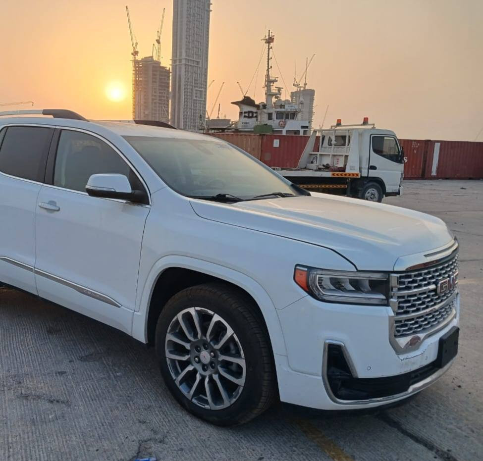 بيع مستعجل
اكاديا دينالي 2023 

حجم المحرك : 6 سلندر 3600

لون السيارة : لون ابيض

الرقم كاتي تترقم شمالي 

المسافة المقطوعة : 13 الف 

الضرر : جاملغ امامي مبدل وصبغ شبرين باب السايق 

المواصفات:

•5 انظمة للقيادة 

•3 صفوف 7 راكب

•لايتات Led امامي وخلفي 

•رادارات أمامية وخلفية وجانبية 

•مقاعد جلد بريميوم مع تطريز دينالي

•شاشة كبيرة 8 انج تدعم Apple CarPlay/ Android Auto

•نظام Bose الصوتي ( راقي جدا وصوت عالي )

•تبريد وتدفئة للمقاعد الأمامية

•رادار تنبيه وتصادم

•تنبيه مغادرة المسار

•مثبت سرعة ذكي 

•مانع انزلاق + انظمة توازن متقدمة 

•تدفئة الستيرن

•نظام تشغيل عن بعد

•شاحن لاسلكي للموبايل

•فتح الجنطة لمس 

•نظام خرائط مدمج

•نظام USB متعدد بكل الصفوف

•نقطة عمياء

•توقف تلقائي عند الطوارئ

•حساسات ضغط الاطارات

•تنبيه المشاة

•تبريد خلفي مع تحكم مستقل

•نظام (Oil Life Monitoring System) ينطيك نسبة عمر الدهن المتبقي بدقة مثلا 70‎%‎

وغيرها من المواصفات الخاصة بفئة الدينالي

السعر: مناسب  240 $ وبيهه مجال قليل 

مكان السيارة تكريت 

للاتصال: *********** /***********
