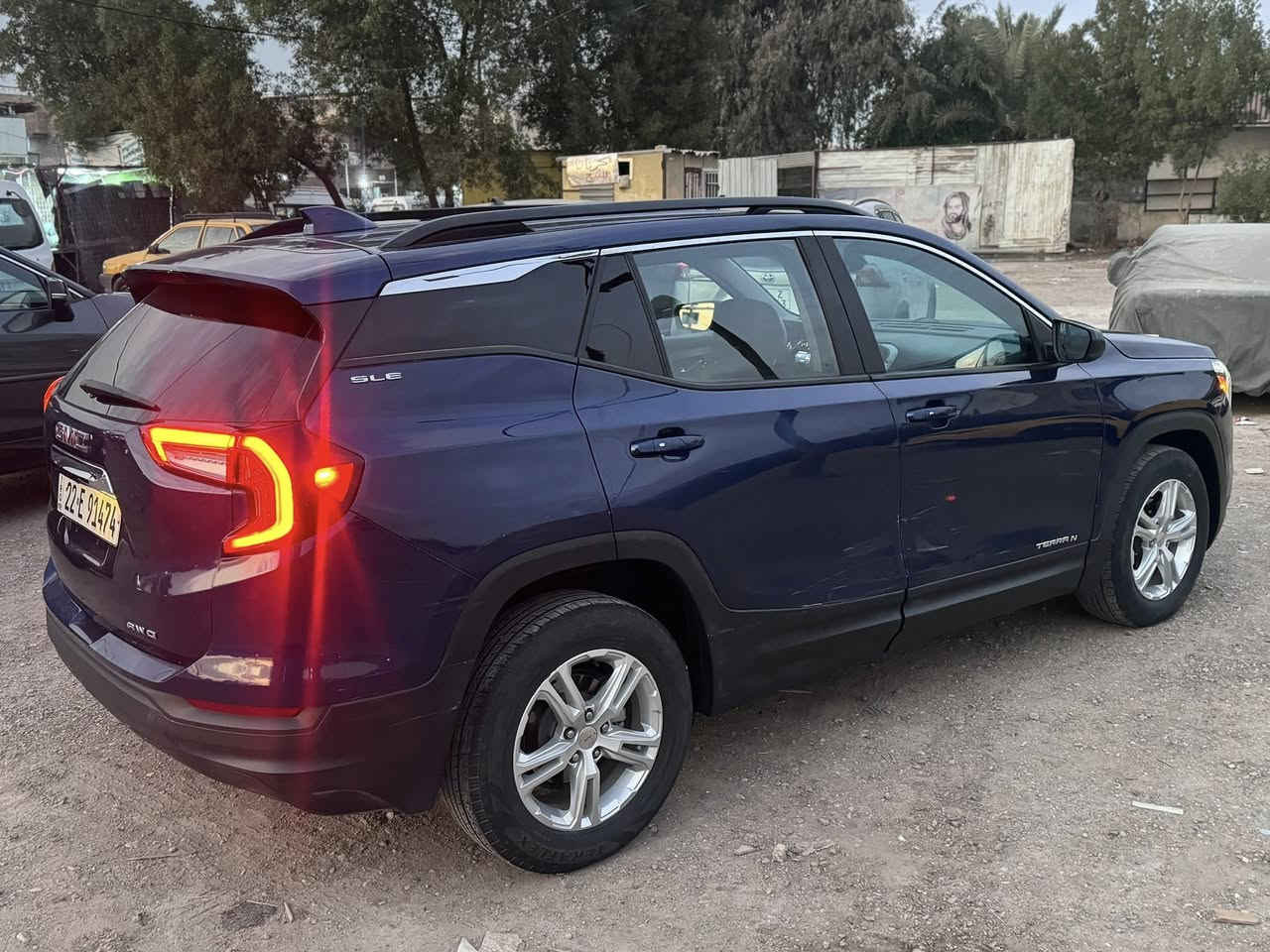 السلام عليكم ورحمة الله

جي ام سي GMC تيران 2022  رقم اربيل حادثه بابتين  
المواصفات : بصمة / تشغيل عن بعد / فور ويل / كرسي كهرباء / محرك ١٥٠٠ تيربو / رادارات امامي ومنبه ماقبل الاصدام على الزجاج الامامي / مقعد السائق رجاج للتنبيه / توقف ذاتي/ تحديد مسار / صندوق كهرباء / لايت LED   / زينون / سايد بريك بصمة / مقاعد تدفئة  / مرأة وسطية تعتيم ذاتي / نضام سپورت وايكو / نظام نزول منحدارات / شاشة كبيرة / تحكم ستيرن و اوامر صوتية  / قيادة تفاعلية / تحديد سرعة  / خمس بصمات ودخول ذكي   ..وغزال حراري بل الكامل ،،،
مكاني  // بغداد 

السيارة كلش، جديد بمعنى الكلمة
السعر 170 ورقه 
وين متريد وديه سونر اي استفار الاتصال على الرقم*********** 

وألف عافية على الي يأخذها
