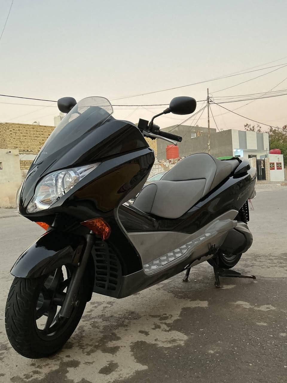 سلام عليكم فورزه 010لبيع دراجه رمبه بحالت وكاله ماشيه 11الف حقيقي دراجه مكفوله من كل نواحي مكاني واسط قضاء الحي سعرها 19شراي بيه خير ويدلل***********
