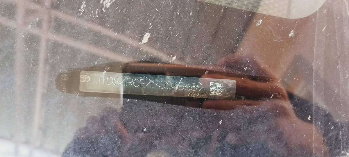 السلام عليكم للبيع كورلا موديل 2020 se سبورت محرك شرط لا صوت ولا بخار كير شرط صدر امامي خلفي شرط تخم تاير ويل جديد لوك سنتر لوك شفتات ستيرن لادار شغال لايت لد صبغ جاملق وبنيد  شغال تبريد ثلج 🧊ماشيه 47km الف حقيقي  
السعر 145 وبيه مجال  مكاني تكريت / الشهامة رقم اربيل دولي سنويه الغايه 2028 رقم الشاصي JTDS4RCE4LJ045689


**إذا كنت صاحب هذا الإعلان وتريد حذفه لأي سبب، رجاءا أرسل رسالة إلى الدعم الفني**