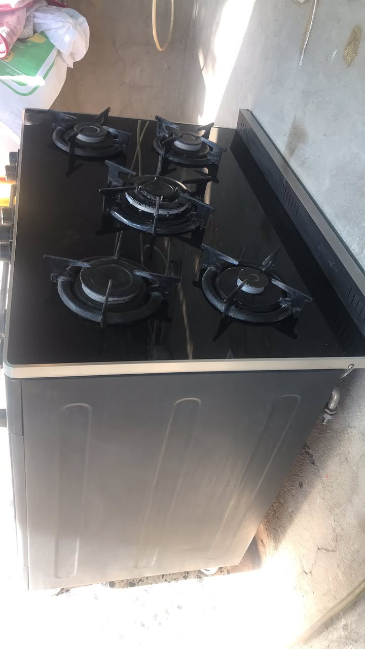 طباخ نظيف جدا 5 عيون فرن جوه فوك


**إذا كنت صاحب هذا الإعلان وتريد حذفه لأي سبب، رجاءا أرسل رسالة إلى الدعم الفني**