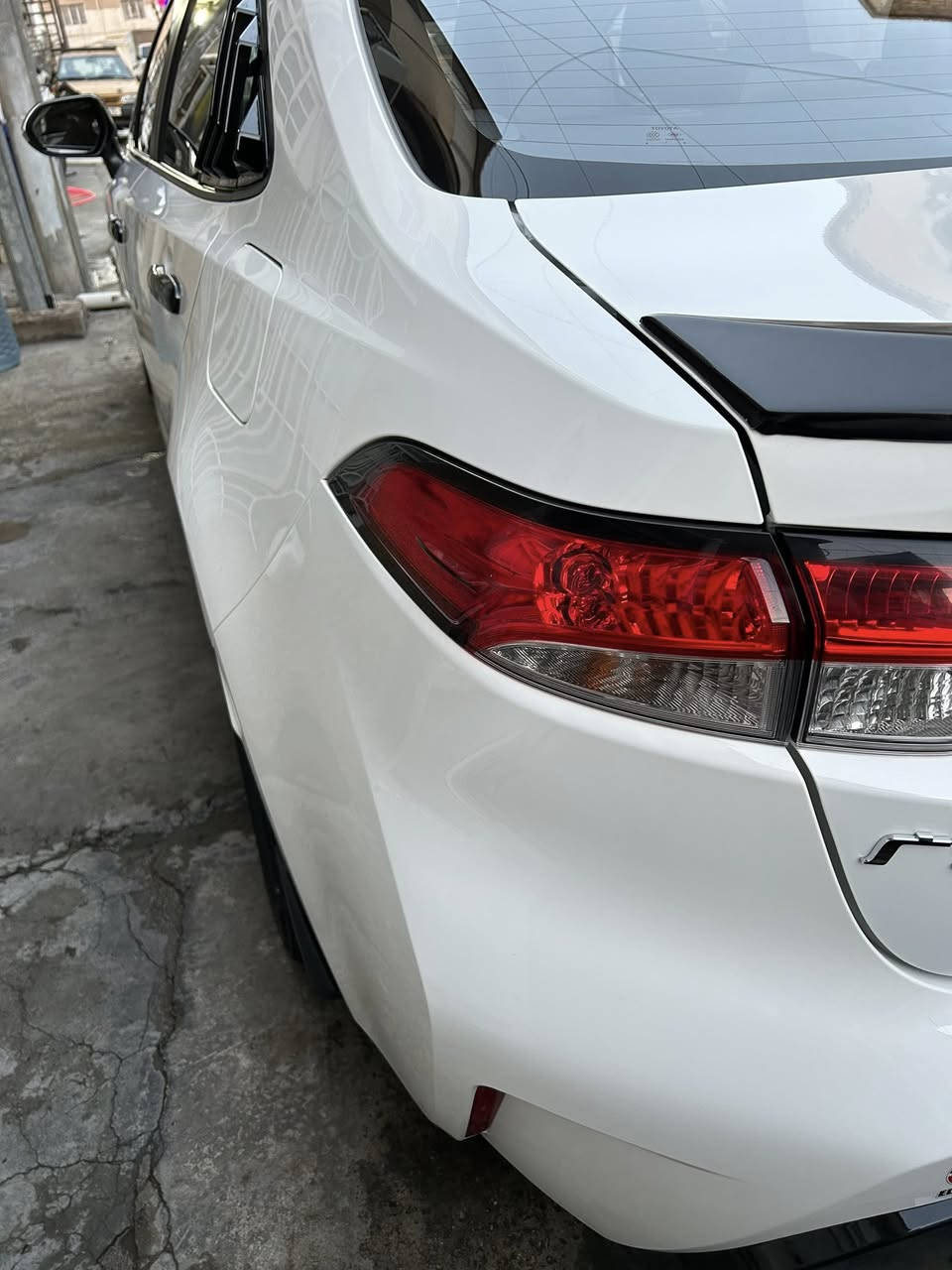 السلام عليكم كورلا هايبرد Sموديل 2024شكل الاميريكي تختلف عن الشكل العادي فول مواصفات ماشية 21الف السيارة نظيفه كلش ع وضع الشركه مكفوله من البارد والصبغ 
المواصفات 
فتحة 
بصمه
كشن كهرباء جلد بلادي  
مواصفات Sمعروفه  
السعر 160 وبي مجال 
السيارة بأسمي ومكاني بغداد الكرخ 
للاستفسار ***********
غير متواجد ع النت
