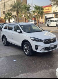 كيا سورنتو موديل 2020  ماشيه 35 الف كفاله عامه  السعر  عند الاتصال  07...
