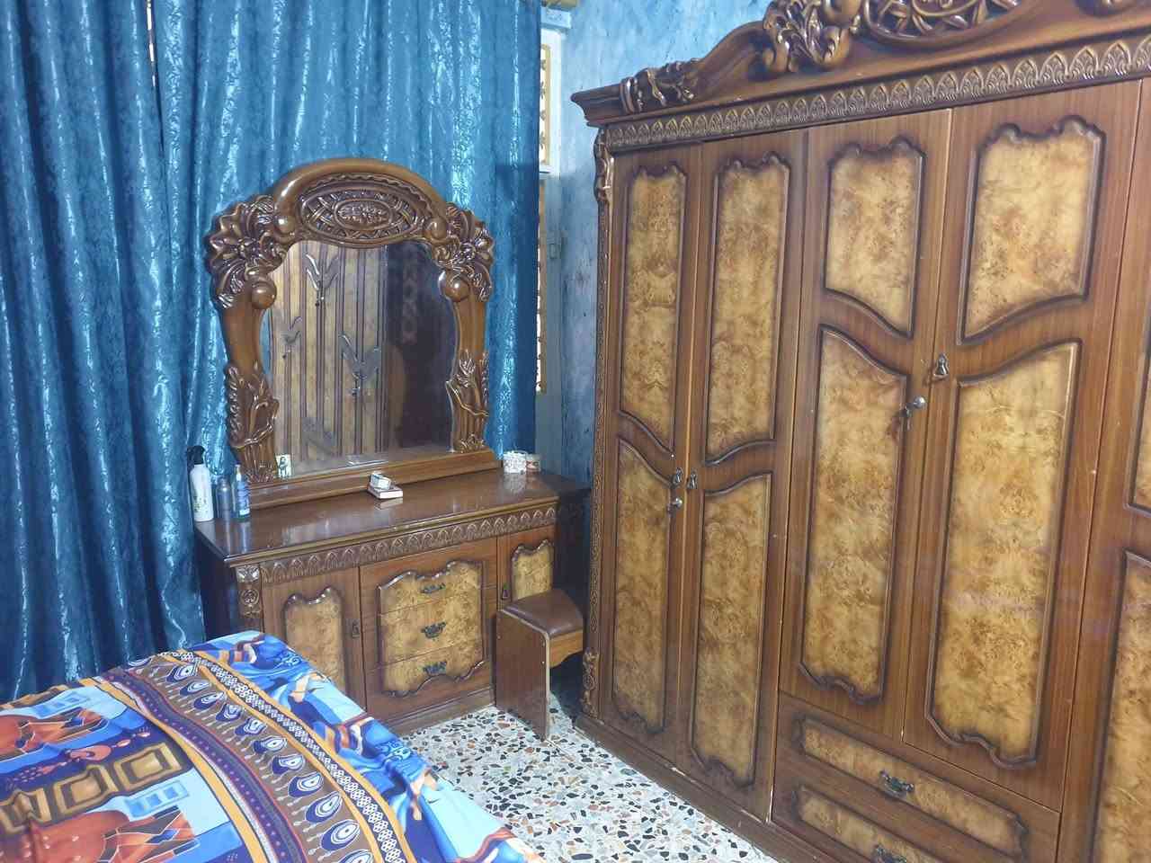 السلام عليكم غرفه ماليزي غرفه نظيف وثكيله يرادلها ترتيب بيسط رايدها بل 250 وبيها مجال مكاني بغداد ومستعجل عل بيعتها ***********
