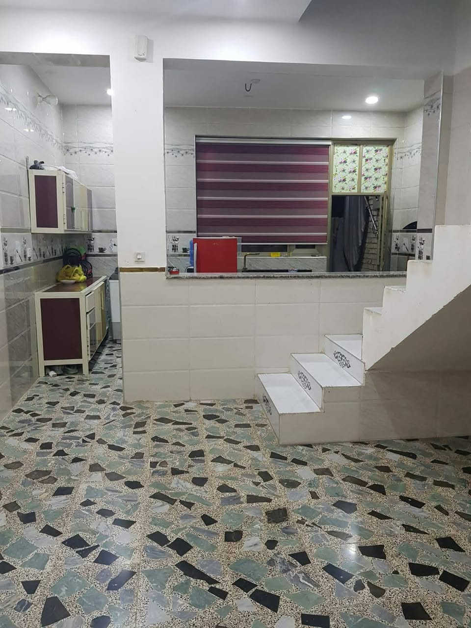 بيت للبيع في الزعفرانية منطقة الوليد  امن وطني المساحة 131 الواجهية 10 نزال 13
مطلوب قرظ للسكان ***********
