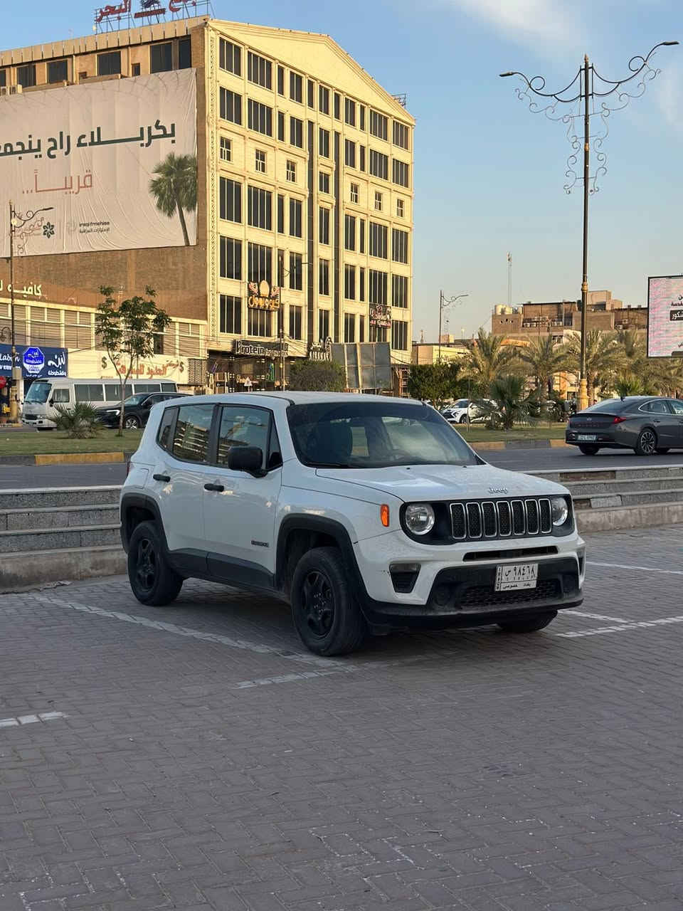 جيب رينكد موديل 2020
حادثها جداً بسيط كما موضح بلسونار
رقم بغداد
مكاني كربلا 
السياره جداً نظيفه 🩷🩷
تشغيل عن بعد
شاشه
هاندبريك بصمه
تحكم ستيرن
دخول ذكي
محرك السياره 2400 فور ويل
السياره جاهزه من كولشي 
الحادث والسونار موضح بلصور 
عارضتها ب120 
***********
