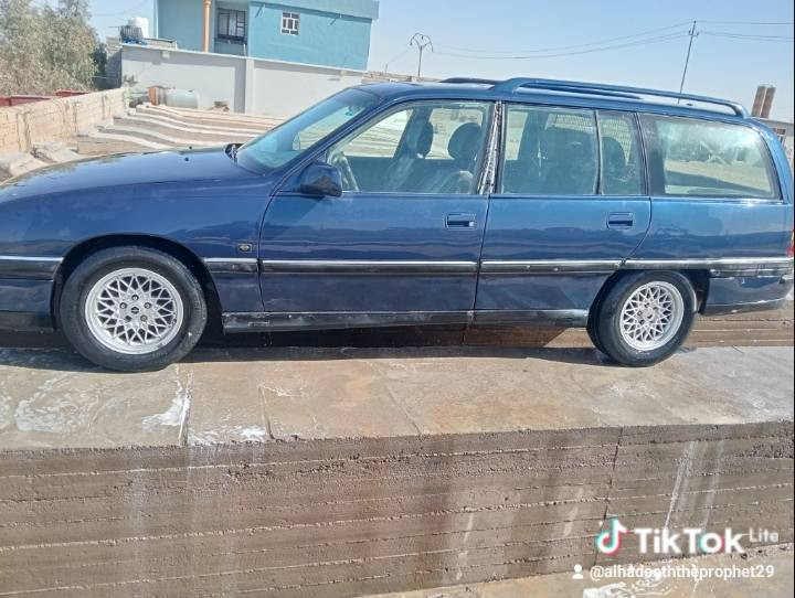 للبيع رقم كركوك نكليزي مصبوغة عام بدون ضربه مكينه قبل شهر شديتها وتدفئه شغاله  كهربائيات كلها شغاله ارفلو قبل سبوع شديته يعني السياره جاهزه كلها شرط التحويل السعر 30 بيها مجال الاستفسار على هذا الرقم ***********
