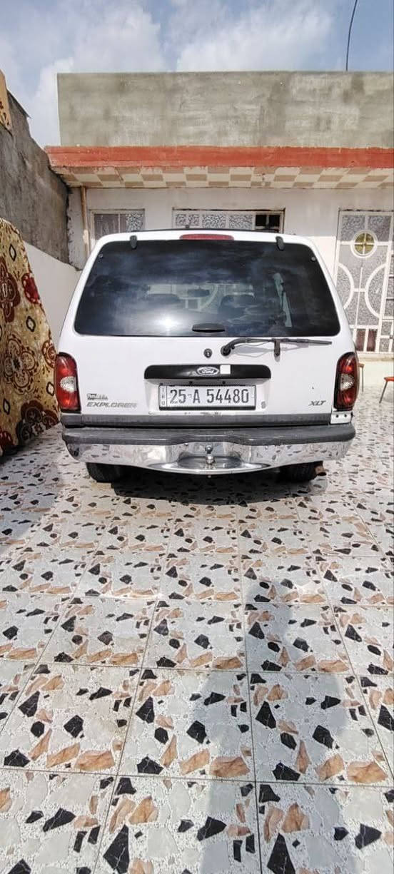 السلام عليكم للبيع فورد اكس بلور مديل 2000 السعر 8 مليون وبيهه مجال السياره بأسم اخوي تحويل ثاني يوم الرقم كركوك مشروع وطني موجوده في واسط حي الحكيم قرب جامعه الامام الكاظم الرقم ***********
