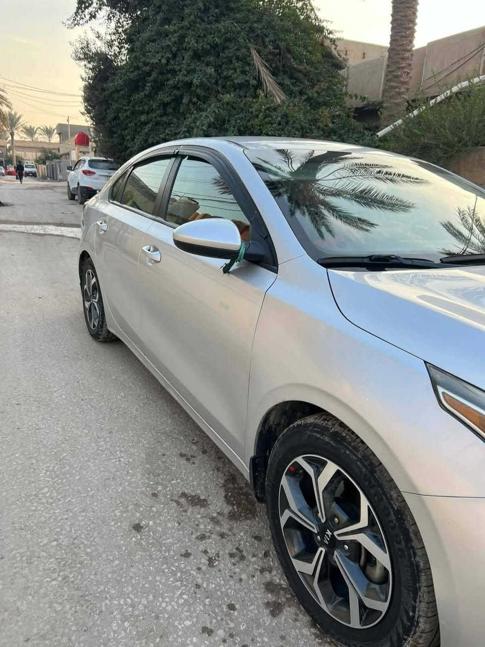 فورتي ٢٠١٩ مكينه ٢٠٠٠دوش كير Atداخله كلين بدون حادث وبالعراق صار بيها نص جاملغ امامي صبغ السياره نص فول رقم اربيل بااسمنا وع ادينا صارلهه ٥سنوات السعر ١٣٣ وبيها مجال *********** مكاني بابل الاسكندريه
