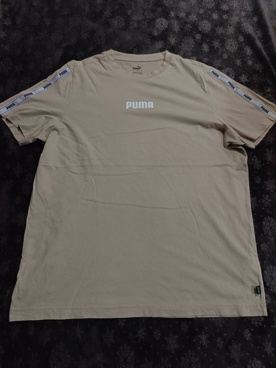 تيشيرت بوما
قطعة تخبل
قطن 
القياس لارج
سعر ٢٠ الف
يوجد توصيل


**إذا كنت صاحب هذا الإعلان وتريد حذفه لأي سبب، رجاءا أرسل رسالة إلى الدعم الفني**