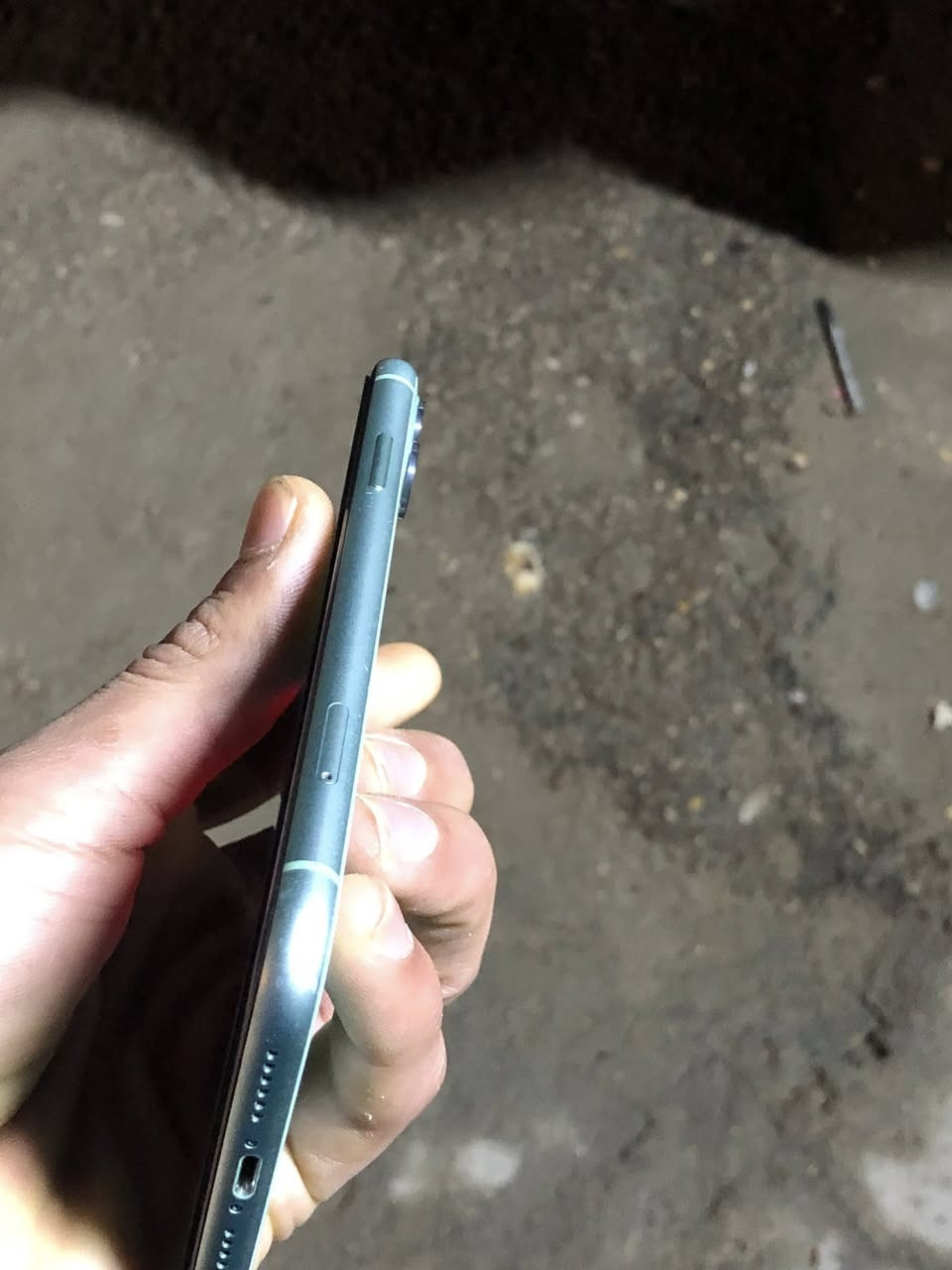 11 عادي
لون مميز تركوازي نضيف جداً
ذاكره 64
بطاريه مبدله اصليه 100
مراوس 11 برو ماكس فقط
بيع سعر(250)بيع مجال
بغداد الحريه الثالثه او ساحه عدن 
***********
