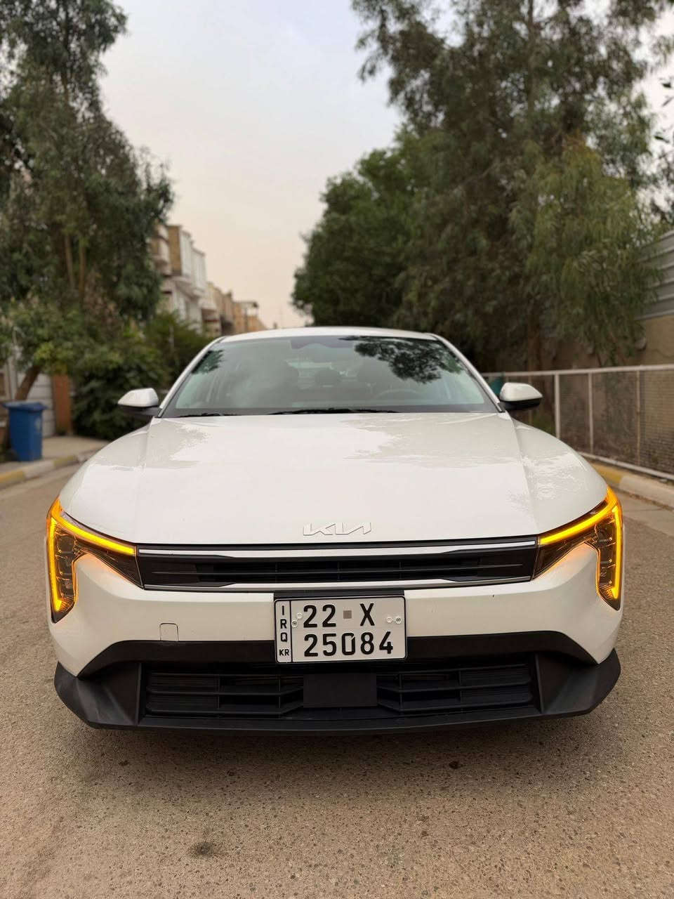 يا الله
كي فور 2025 K4  لون ابيض 
بجم كبس 
محرك 2000 دوش 
بعدها ع مشي اميركا فقط 

بصمة 
بصمة ابواب 
تشغيل عن بعد 
جنطه فتح تلقائي عند الاقتراب 
شاشه حجم كبير متصله
رادرات 
لد امامي خلفي 
منافذ شحن خلفية 
مودات قيادة متعدده 
نقطه عمياء جانبيه 
عدسات زنون عدد 3
سايد بريك اوتو 
اوتو هولد 
فول تحكم ستيرن 
فول قياده ذاتيه 
مانع تصادم
كامره خلفيه دقه hd

حادث مرفق مع صور 
باب خلفي وجاملغ صبغ فقط 
يوجد بارد بسيط بالجاملغ الامامي 
باقي سياره كفاله

عنوان : بغداد الدورة 
سعر 177
 استفسار : ***********
