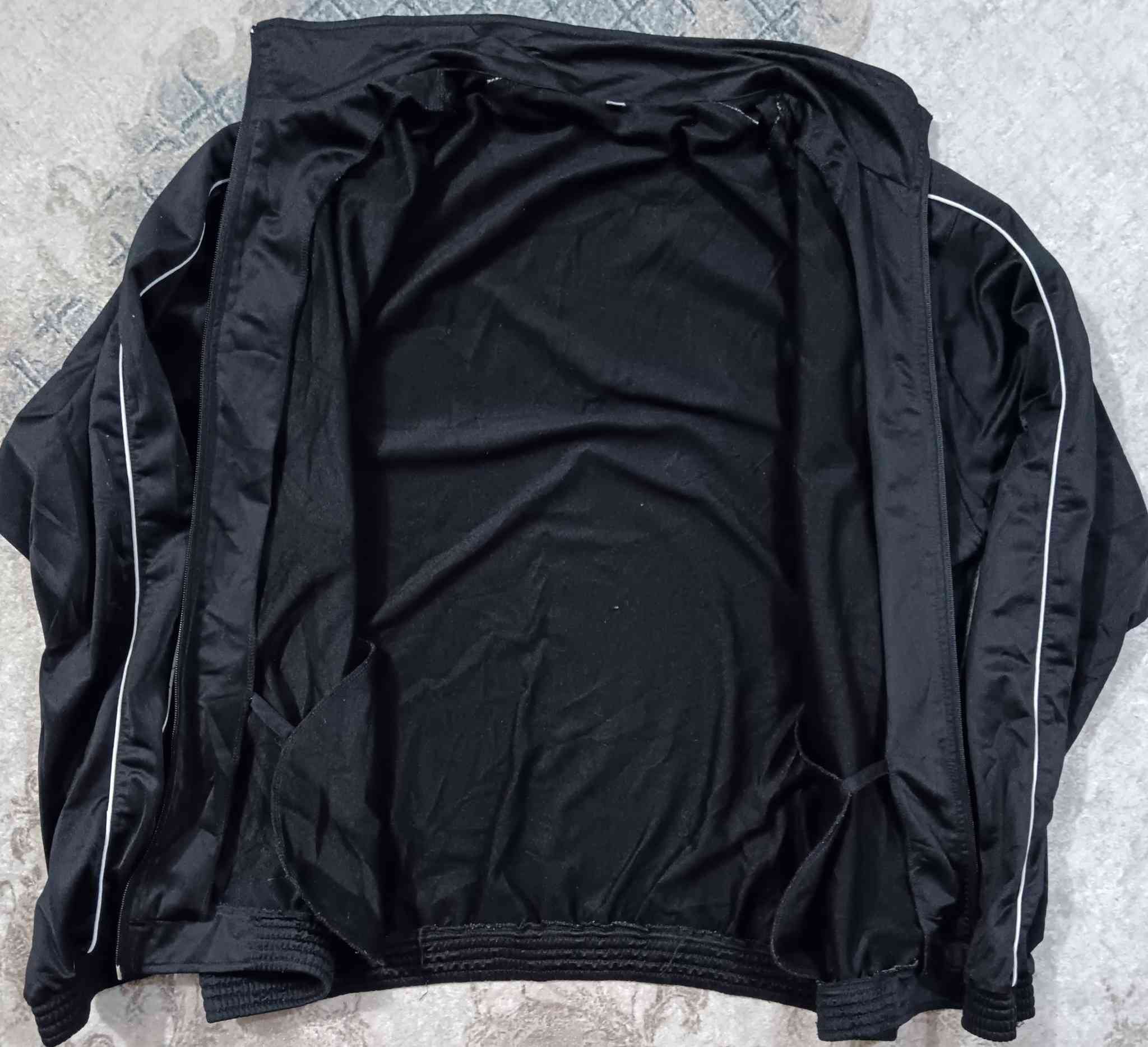 سويتر سبورت اصلي باله اوربي خامه ستن قياس اكس لارج يلبس وزن من ١٠٠ الى ١١٥ كيلو سعر ٢٥ الف


**إذا كنت صاحب هذا الإعلان وتريد حذفه لأي سبب، رجاءا أرسل رسالة إلى الدعم الفني**