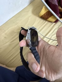 ابل ووتش الجيل ال٩بطارية ١٠٠غراض كاملة نظافة ٩٠٪؜ ب٢٥٠وبيها مجال بسيط ...