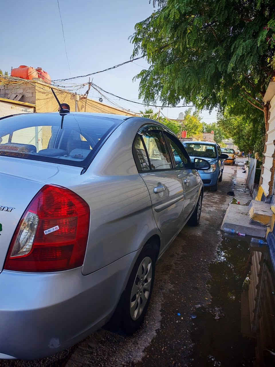 اكسنت 2009 للبيع
وارد امريكي حادث باب وجاملغ مبدل فقط باقي السياره ليبل واحد مكانات صبغ فقط اثر جراد ابيع احزام دواخل السياره تكم لغود مكفوله السياره نضيفه وجاهزه من كلشي
السعر 78 $ بيه مجال قليل للشراي
مكان السياره بغداد الكاظميه 
رقم الهاتف ***********
***********
