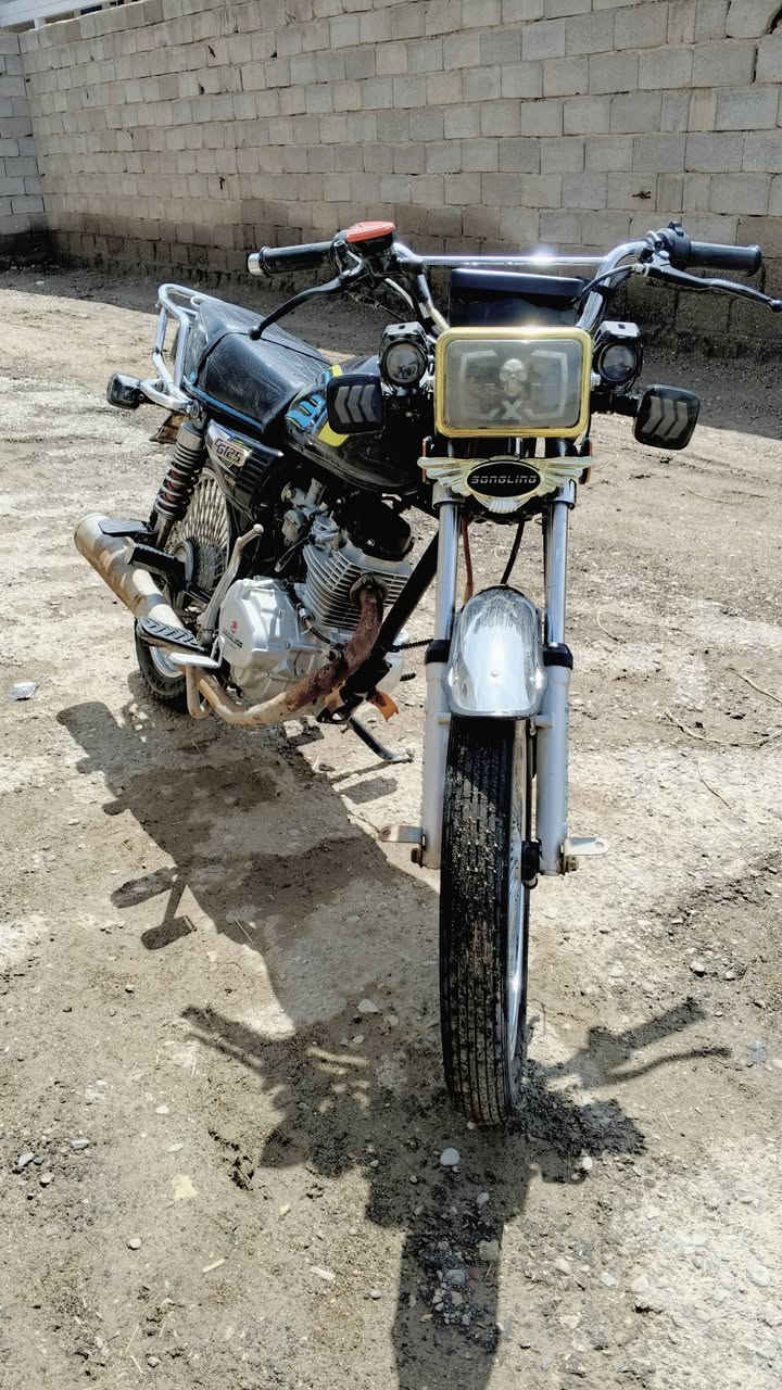 سلام عليكم
للبيع .
دراجه سولنيك 4كير 
موديل 2025
اوراق 
مكفوله من كلشي 
***********
