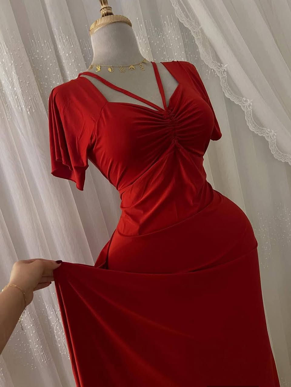 ❤️ فستان عيد الحب وصل ❤️
#السعر_10الاف_10الاف 
الأحمر الملكي اللي يسرق القلب من أول نظرة 😍🔥
قصة ناعمة تبرز الأنوثة
قماش مريح ومرتب ع الجسم
اختيار مثالي لسهرة الفالنتاين
توصيل الف دينار دخل المسيب


**إذا كنت صاحب هذا الإعلان وتريد حذفه لأي سبب، رجاءا أرسل رسالة إلى الدعم الفني**