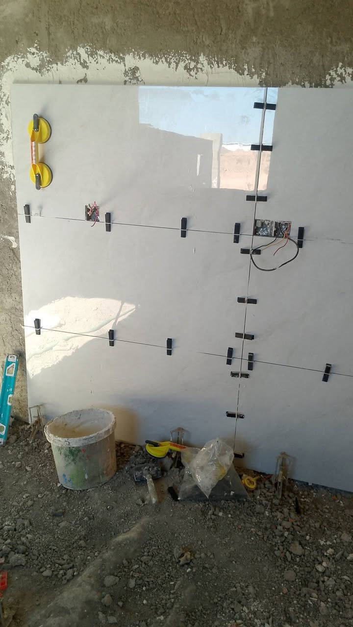 السلام عليكم اسطه كاشي متفرغ حالين شغل هندسي ***********
