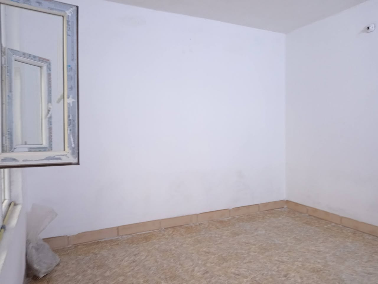 دار طابق واحد للايجار
المساحة / ١٠٠ متر
العنوان / كركوك حي النصر الثانية قرب مستشفى الولادة والأطفال
الإيجار الشهري / ٣٠٠ الف
للاتصال / ***********
