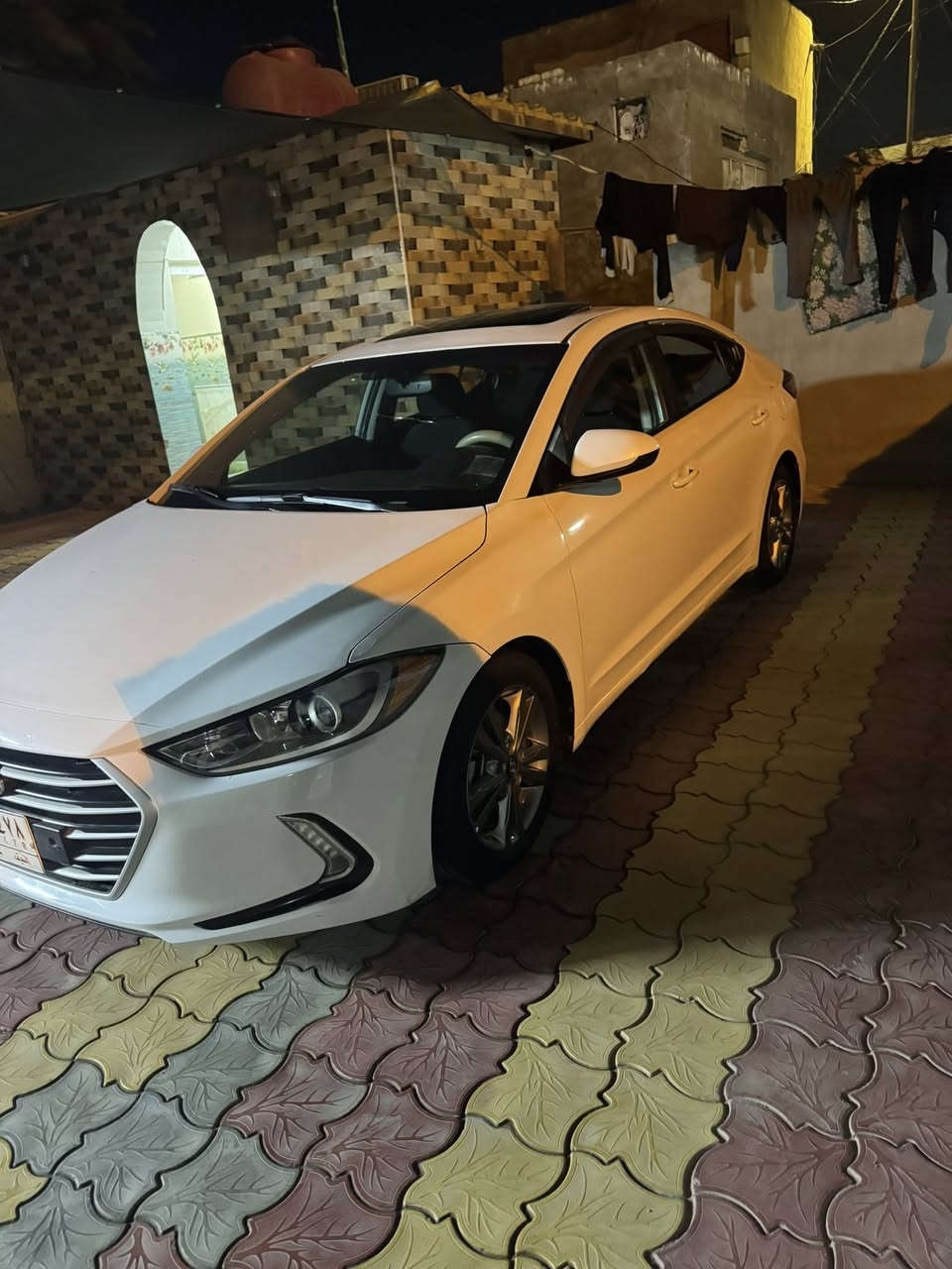 السلام عليكم النترا للبيع او مرارس حسب القناعه موديل 2018 فول مراصفات فتحه وارد امريكي بيه جاملغ امامي وبنيد مرجعات نفسهن مصبوغات كير مكينه حدادية مكفولات رقم نجف بااسمي مكاني النجف الاتصال  السعر 130 وبيه مجال ***********
