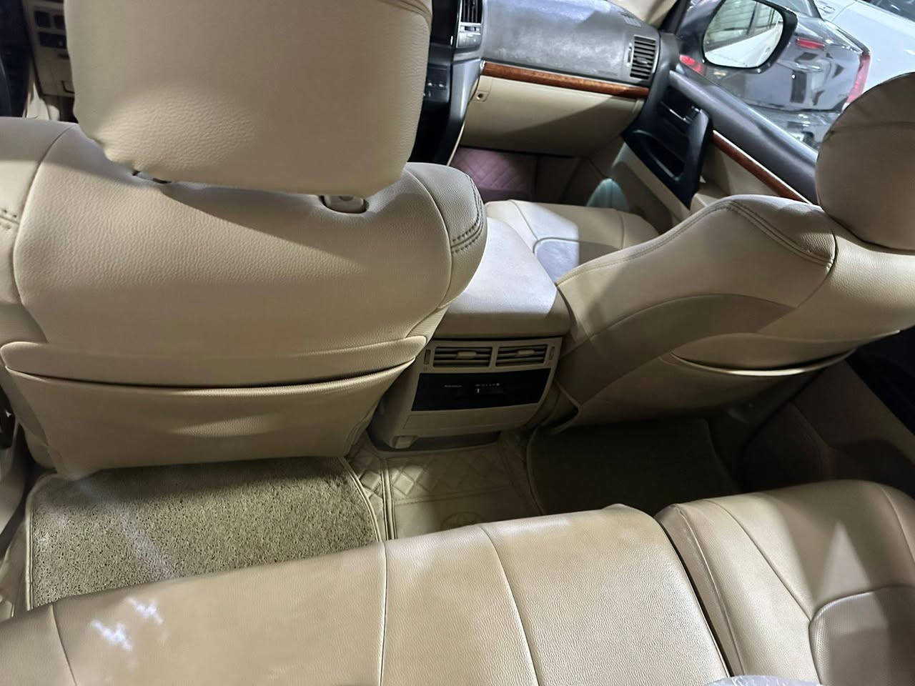 السلام عليكم
لاندكروز 2012 ساز خليجي بغداد كفاله عامه
المواصفات
فتحة سقف.. زراك لايت.. حساس امامي خلفي
محرك ٦ مكفول... سبعه راكب.. ٣ قطع تبريد
اشاير مري.. مري شفط.. كشن كهرباء 
مكان السياره صلاح الدين بلد... السعر ٣٥٠
***********
