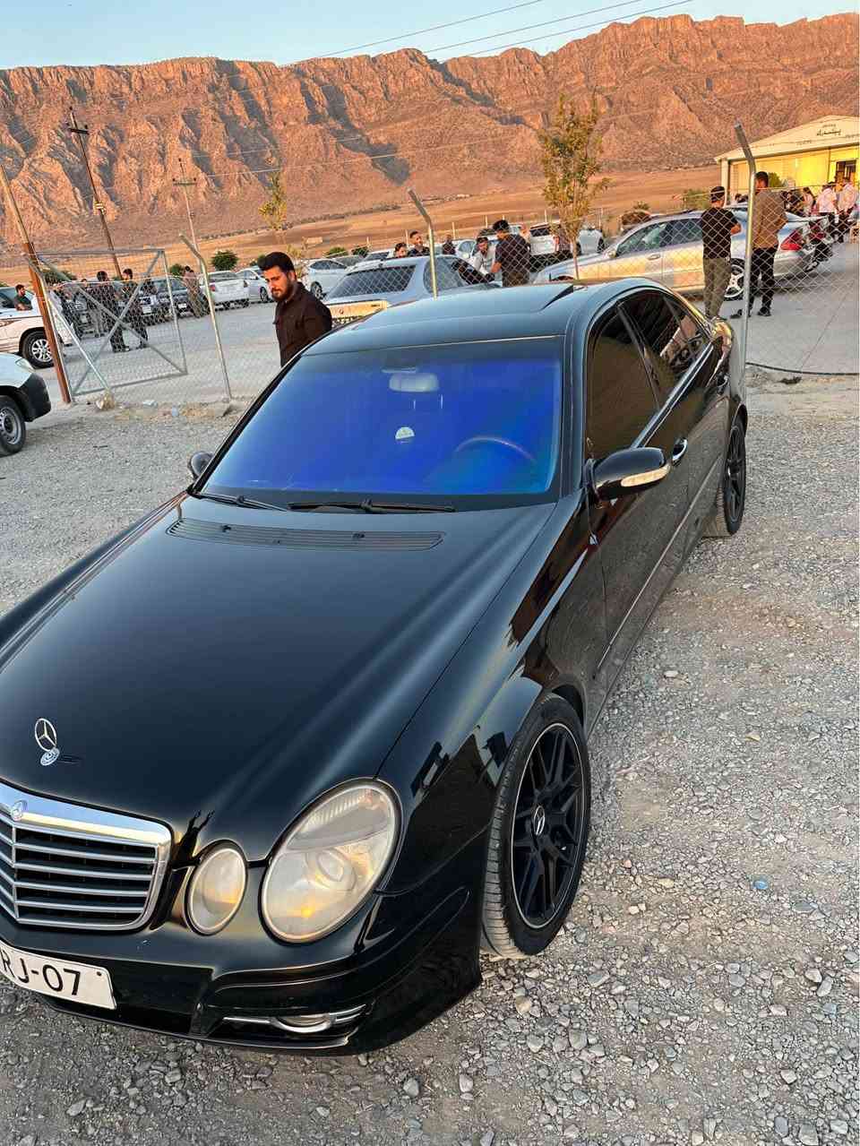 تەنها موس   مۆدیل٢٠٠٤ مەکینەE500حجم v8فول مواسفات کوشین جلد هیتەرەکاربایە سلارت سوکان کارەبا تەبریت لەسەرەسویج. گێرومەکینە بەشەرتە  مەنفیست ایبراهیم خلیل لەگەل دایە   پێشو پشتی کەپس لێدران نیە نرخی ٥٩$ معامەلە ***********واتساب أربيل, العراق
