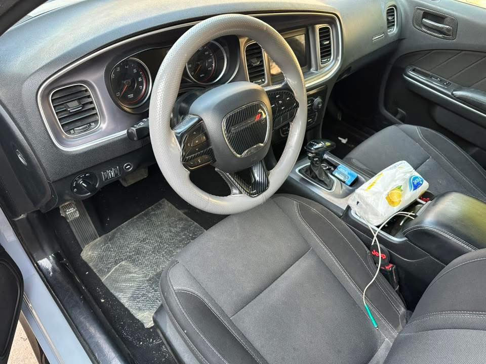 جارجر موديل 2020 
رقم بغداد  تقرير شغاله ماشيه 73 مكفوله من الصبغ والتبديل السعر 240
  ***********
