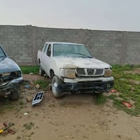 نيسان مزاد  مكان بغداد  السعر 22 اسويلك وكاله 07722227252