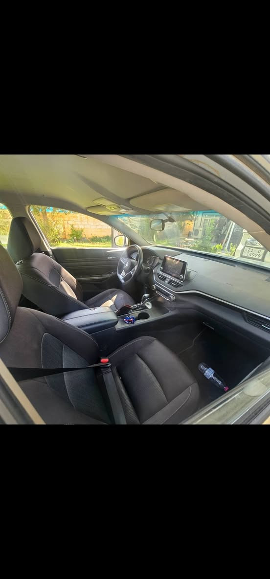 السلام عليكم ....
نيسان التيما للبيع موديل ٢٠٢٠ 
حادثها اربع قطع موضح بالصور
ماشية ٨٦ الف 
السعر ١٣٠ 
*********** ( واتس اب )
